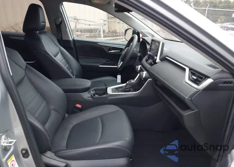 2019 Toyota Rav4 Xle Premium z USA, uszkodzony, nr VIN 2T3C1RFV7KW006376